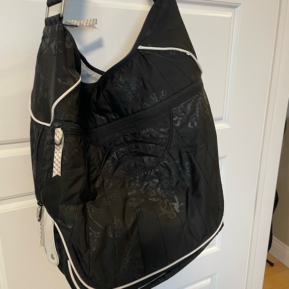 Lululemon bag - great condition - Picture 6 of 10